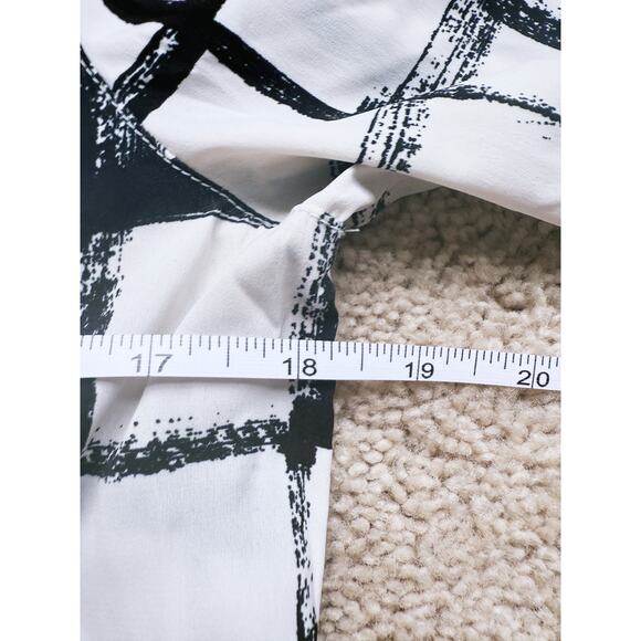 Halogen Half Zip Tunic Top Black White Brushed Checker Print Small Artsy Minimal - Picture 7 of 8